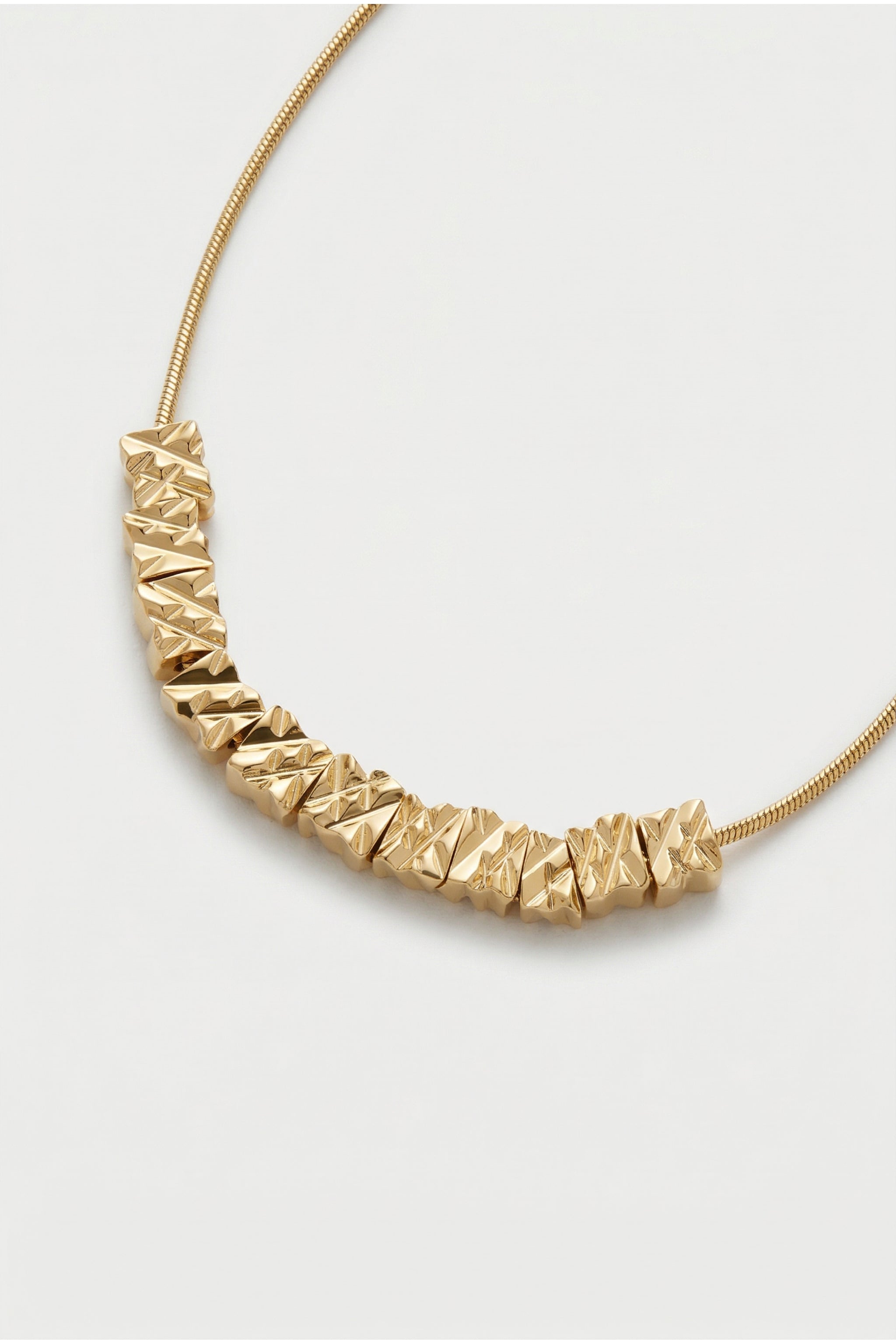 Geometric rhinestone necklace in gold image 2