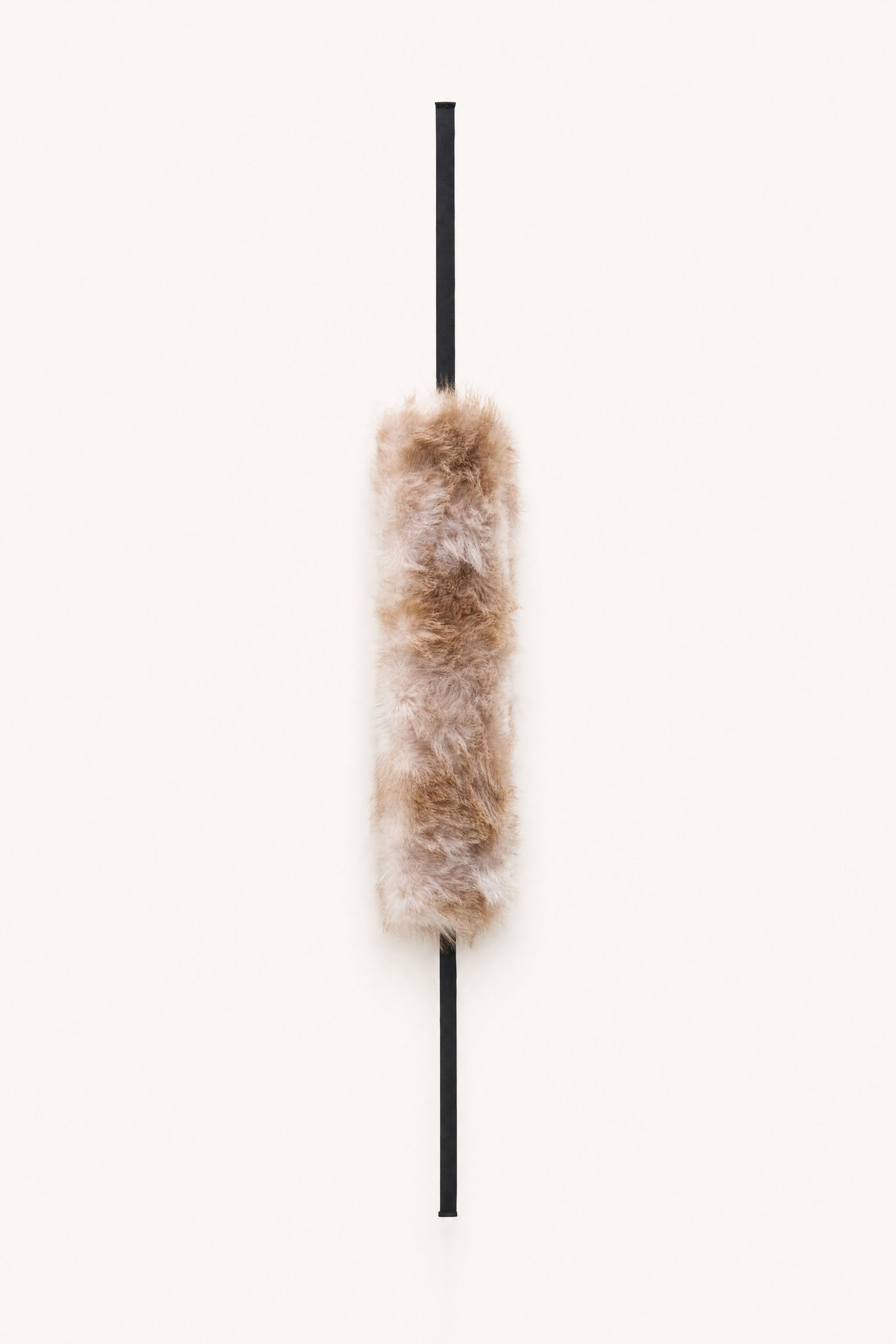 Faux fur tie scarf in beige image 4